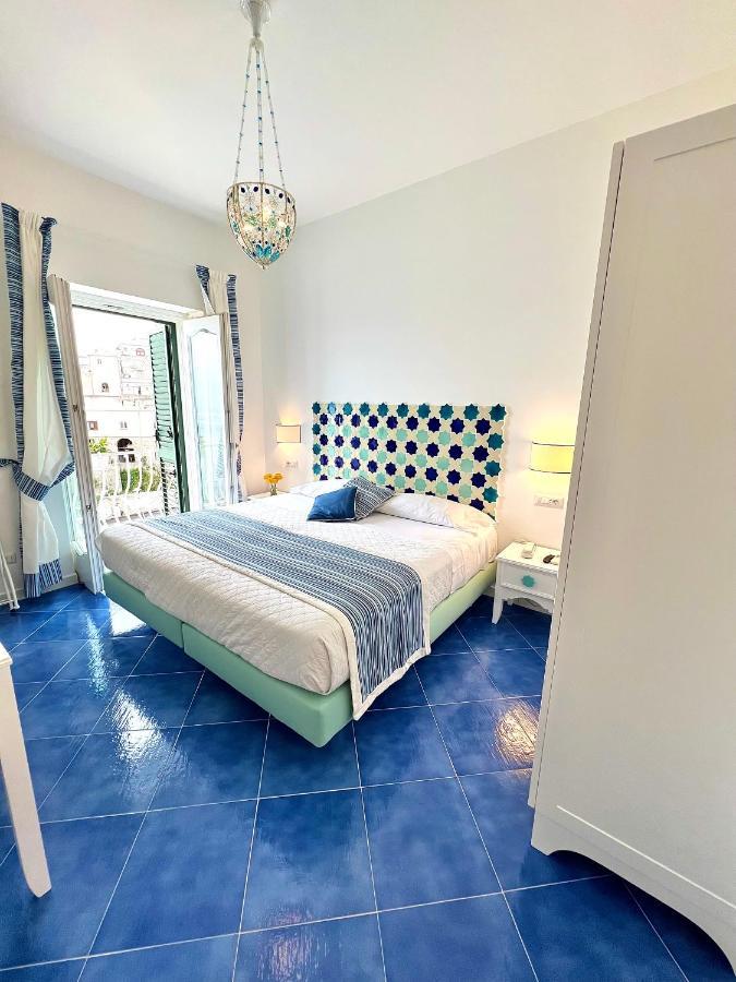 Hotel Villa Delle Palme In Positano Exteriör bild