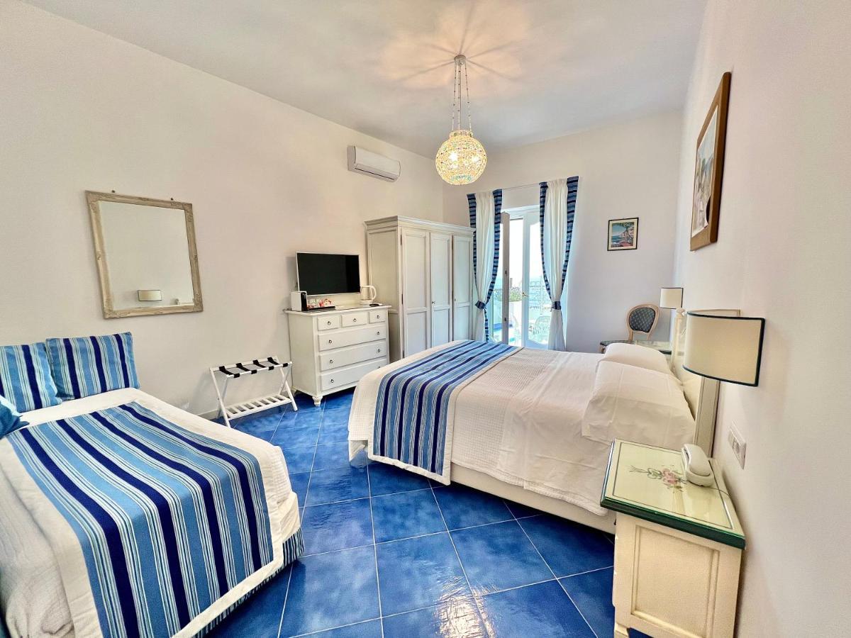 Hotel Villa Delle Palme In Positano Exteriör bild