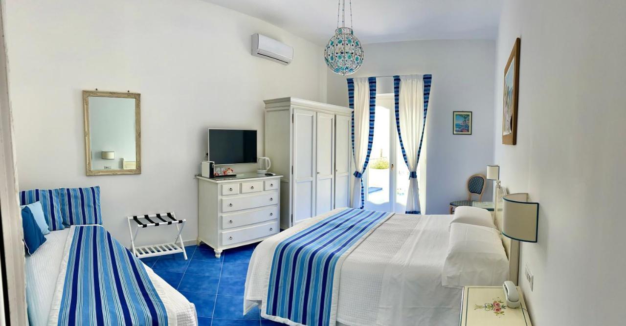 Hotel Villa Delle Palme In Positano Exteriör bild