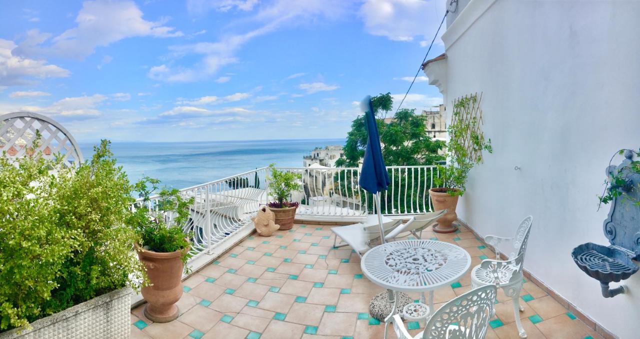 Hotel Villa Delle Palme In Positano Exteriör bild