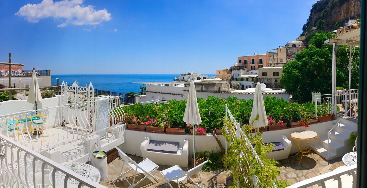 Hotel Villa Delle Palme In Positano Exteriör bild