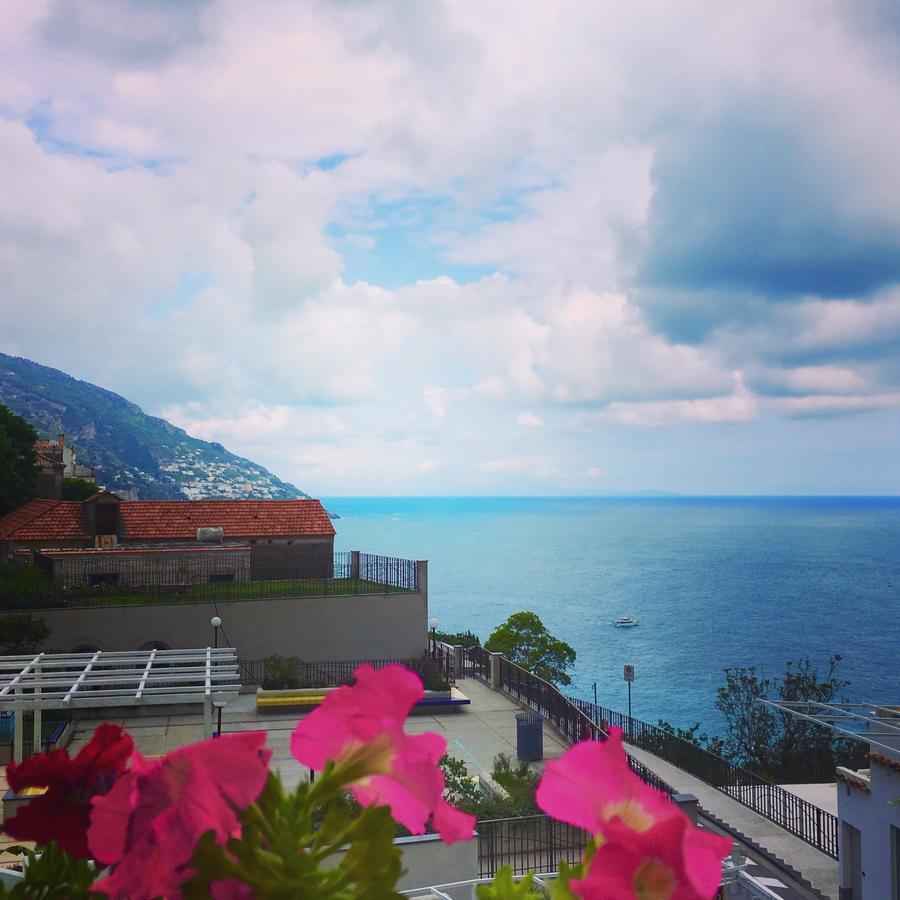 Hotel Villa Delle Palme In Positano Exteriör bild