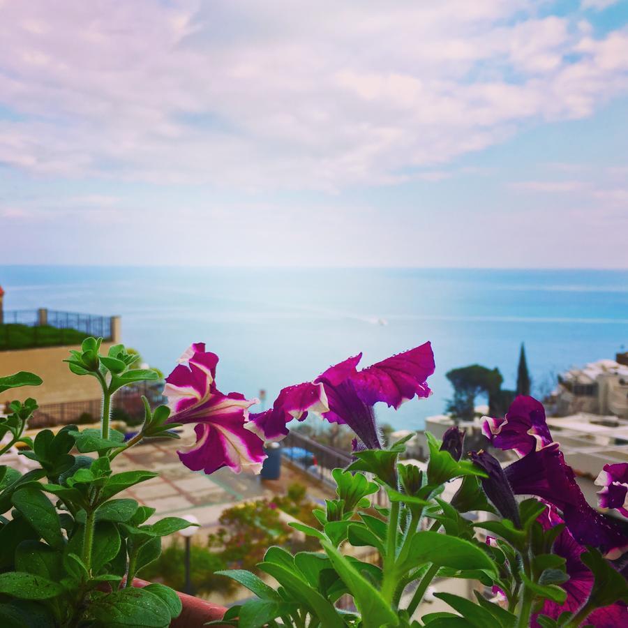 Hotel Villa Delle Palme In Positano Exteriör bild